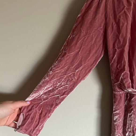 Reformation | Silk Velvet Chrissy Wrap Mini Dress Blush Pink - Picture 4 of 10